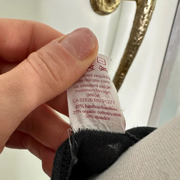 Grey Scoop-Neck T-shirt in Sz. S - Picture 3 of 4